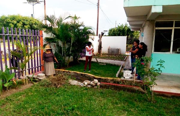 Implementan el trabajo colectivo en escuelas de Tecomatlán