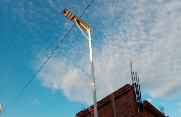 Culmina alumbrado público en la comunidad de Olomatlán