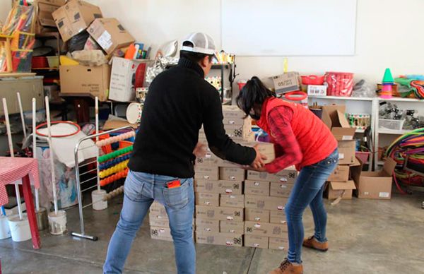 Entrega DIF Ocoyucan leches a preescolar