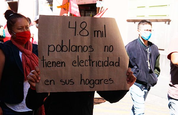 Denuncian poblanos falta de obras y servicios bßsicos con gobiernos morenistas