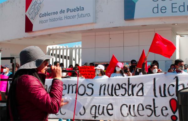 Sin respuestas al sector educativo poblano