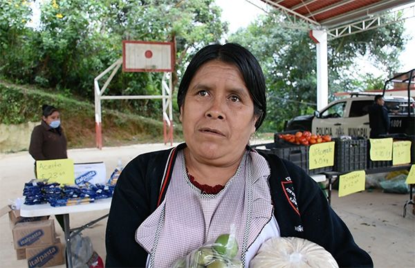 QuÚ bueno que nos ayudan ahora que no hay dinero, dice huitzilteca