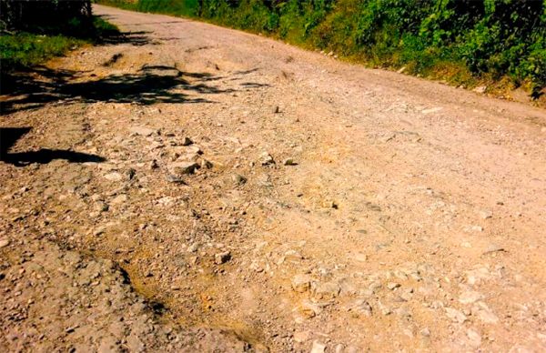Exigen rehabilitación de la carretera Olintla- Hueytlalpan
