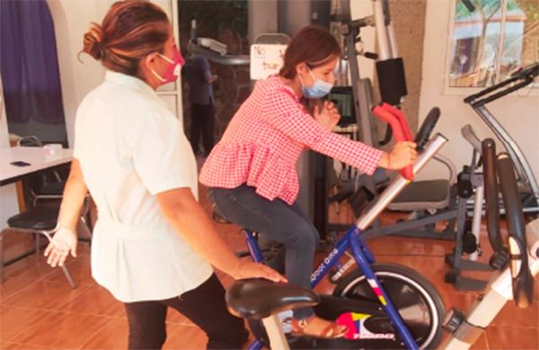 Continúa DIF de Tecomatlán ayudando a los más necesitados