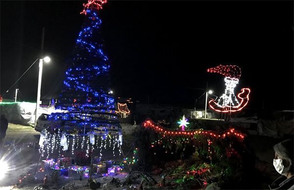 Realizan concurso de árboles de navidad en Amozoc
