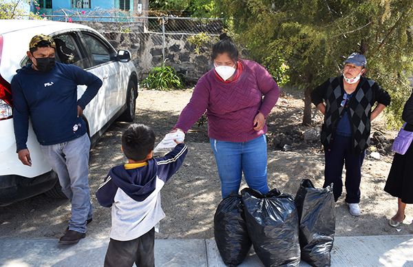 Regala DIF Ocoyucan sonrisas en La Pastoría