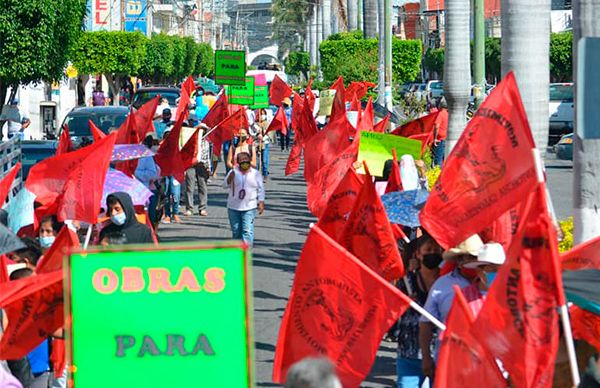 Denuncian izucarenses mal gobierno morenista