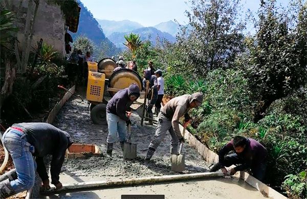 Concluye ayuntamiento obra de pavimentación en Pilactitan