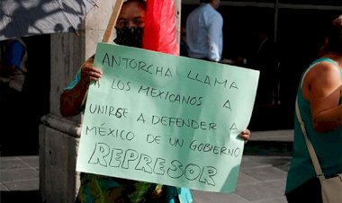 Con cadena humana exigen alto a la represión orquestada por Morena