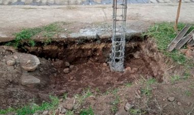 Avanza construcción de cercado perimetral en bachillerato digital 273