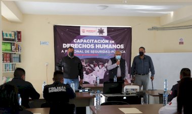 Capacitan en Ocoyucan a policías sobre derechos humanos 