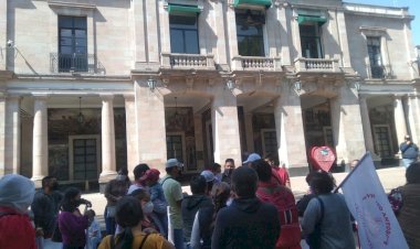Antorchistas de Tlalpan exigen a Alfa González atención a problemas sociales