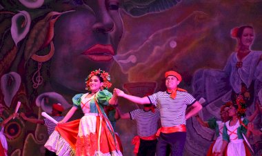 El folclor internacional cierra competencias de la XXI Espartaqueada Cultural