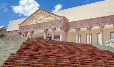 Teatro “Aquiles Córdova Morán”