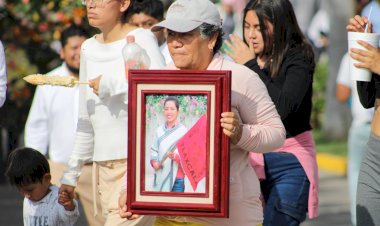 Llama viva en el corazón del pueblo