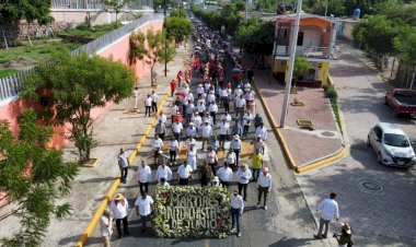 Antorcha es una familia: Guadalupe León, colona