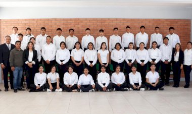 Mil estudiantes se gradúan de escuelas antorchistas en Coahuila