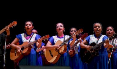 Graduaciones en escuelas impulsadas por Antorcha, orgullo nacional