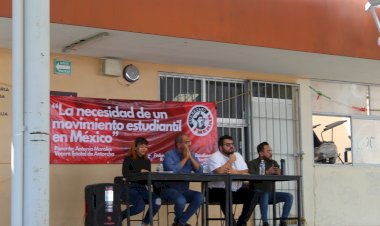 Llama Antorcha a estudiantes de Querétaro a organizarse y luchar