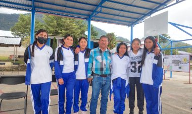 Impulsa Antorcha arte y cultura en telesecundaria de Sabinillo