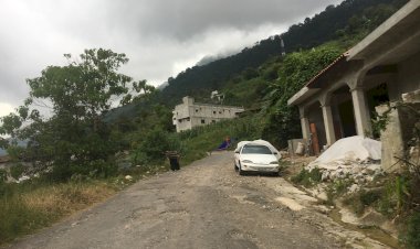Familias de Ahuacatlán sobreviven con apenas mil 500 pesos al mes