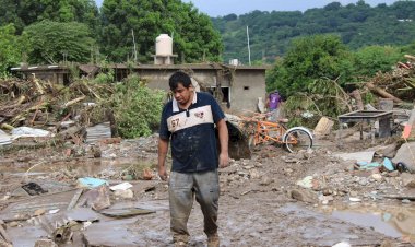 Lentitud del Gobierno de México ante tragedia por intensas lluvias cobró vidas humanas
