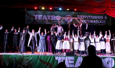 Recibe Tecomatlán a “Las brujas de Salem”