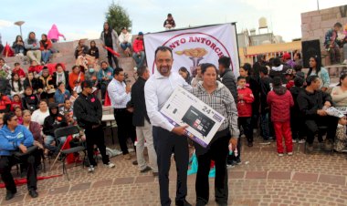 Con posada, antorchistas de Guadalupe festejan un año de lucha