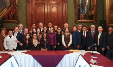 El México real contra el México oficial
