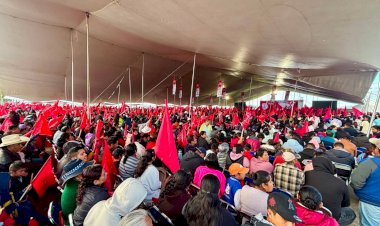 Celebran antorchistas 35 años de lucha en Ocoyucan
